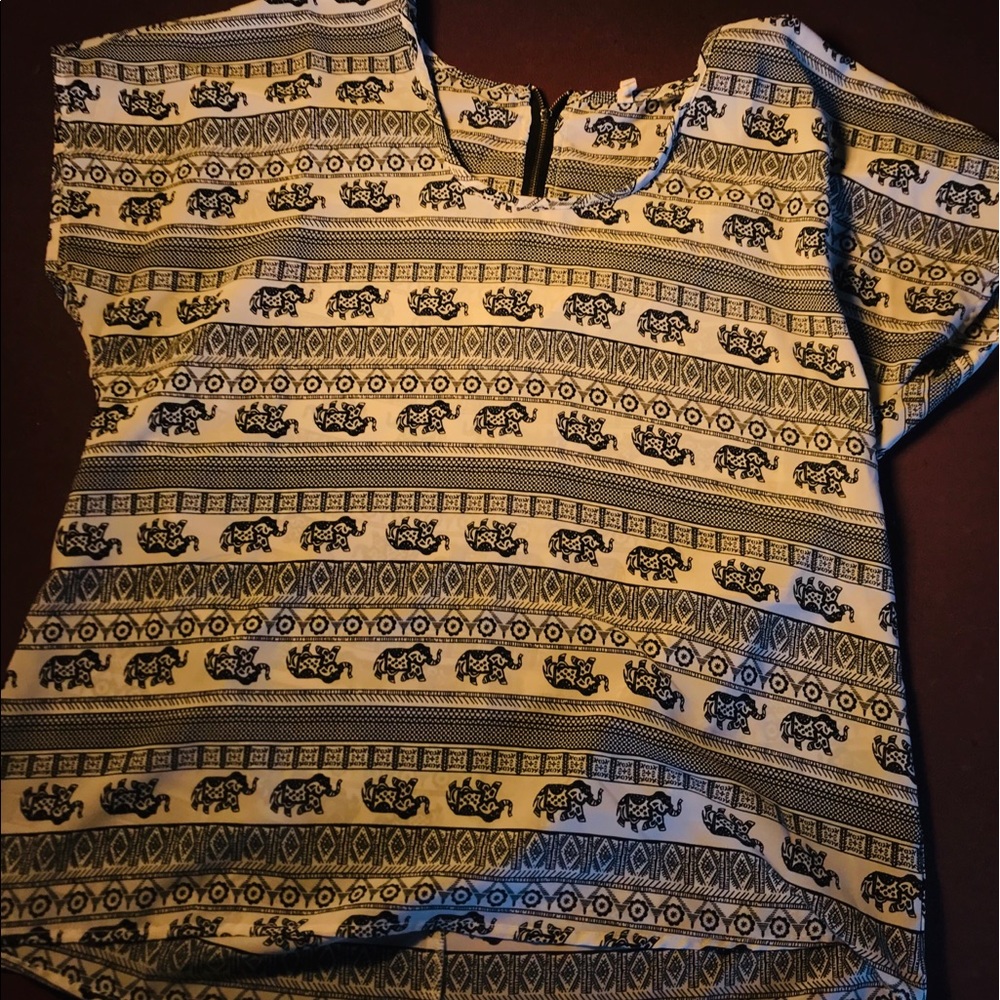 elephant print tee